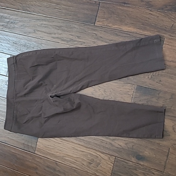 Chico's Dark Brown Ankle Pants with Zip Side size 1.5 (10) - Picture 2 of 9
